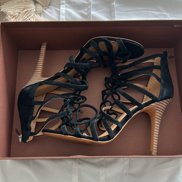 Coach Salvadora Black Suede Lace up Sandal - SIZE 8.5 - Picture 9 of 12